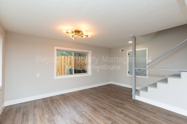 5464 Gilbert Dr San Diego, CA 92115 photo 5