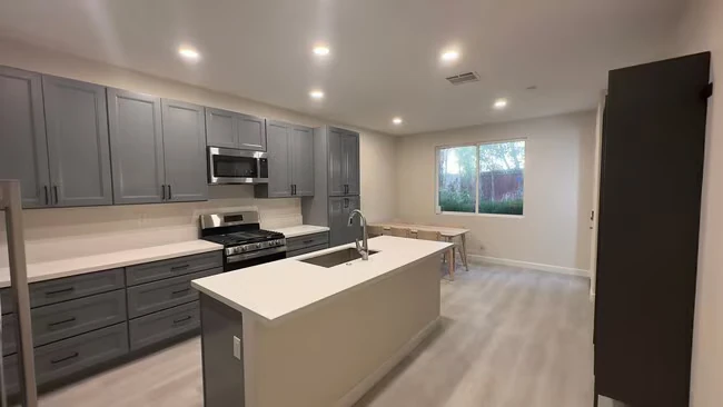 39391 Tiburon Dr Murrieta, CA 92563 photo 3