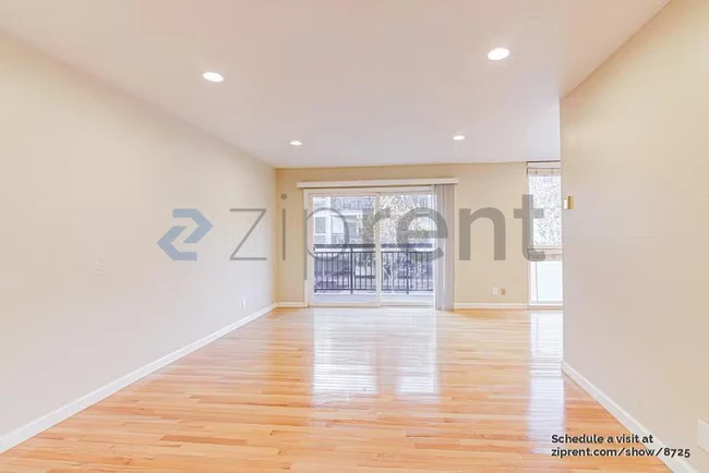 Unit 112 photo 2