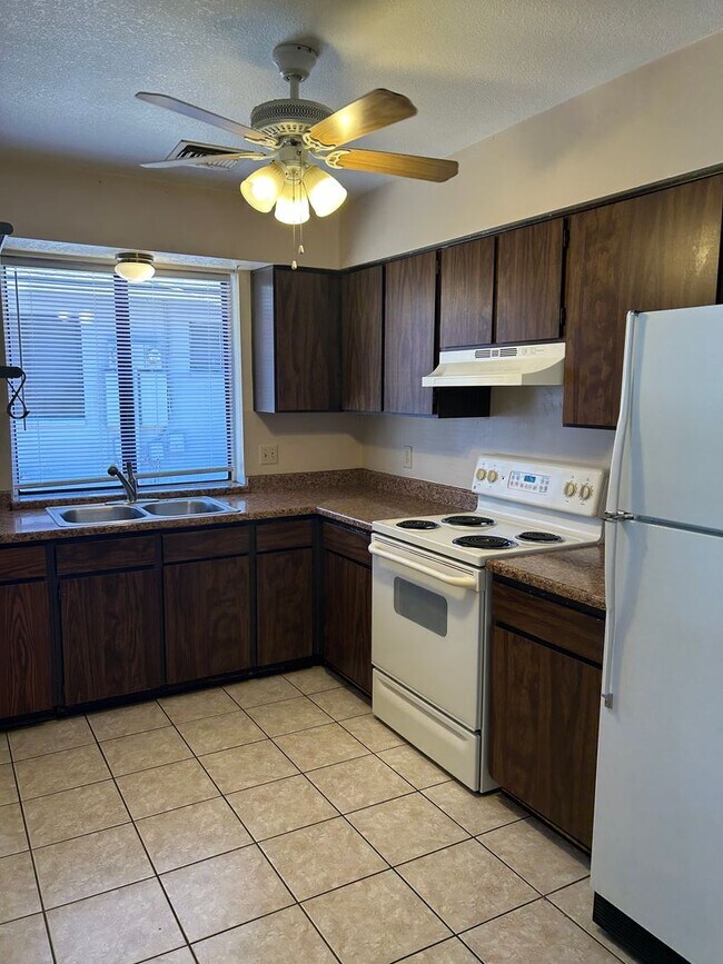 4619 E Camino St Mesa, AZ 85205 photo 3