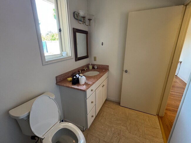 In Law Adus on Belrose Avenue · Berkeley photo 2