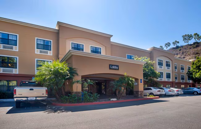 Furnished Studio-San Diego - Mission Valley - Stadium photo 3