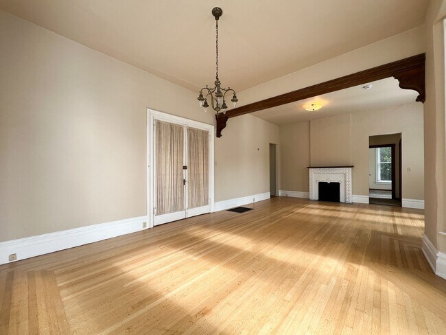 2240 3rd St Napa, CA 94559 photo 5