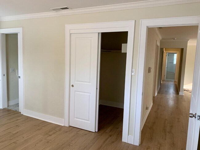 1462 Revere Ave San Jose, CA 95118 photo 5