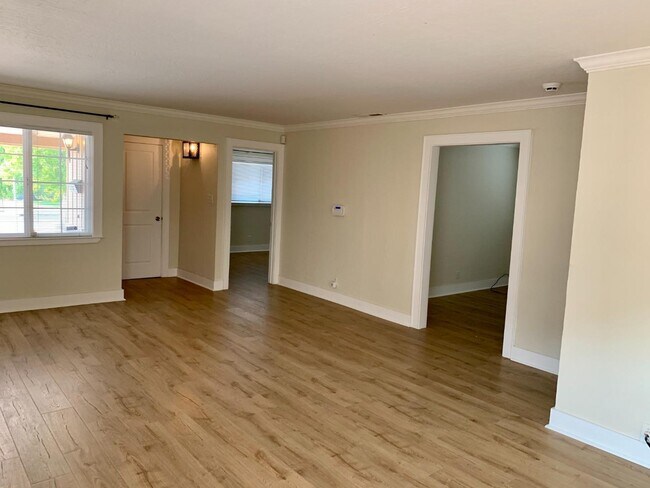 1462 Revere Ave San Jose, CA 95118 photo 3