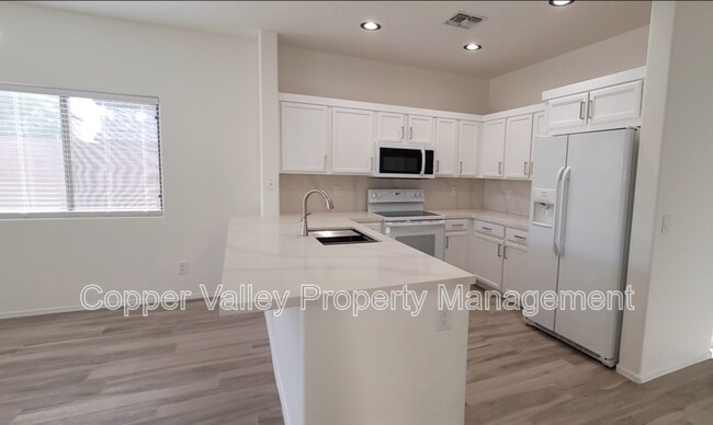 3793 W Wayne Ln Anthem, AZ 85086 photo 2
