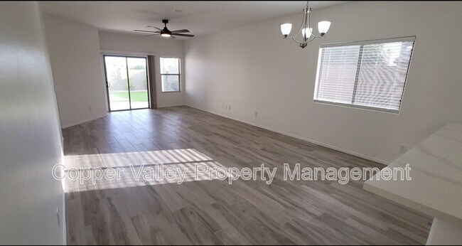3793 W Wayne Ln Anthem, AZ 85086 photo 4
