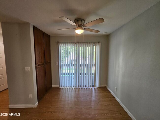 520 N Stapley Dr Mesa, AZ 85203 photo 4