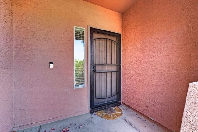 7306 S 14th St Phoenix, AZ 85042 photo 4
