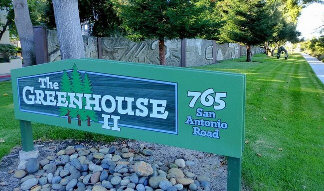 765 San Antonio Road, Palo Alto, CA 94303 photo 2