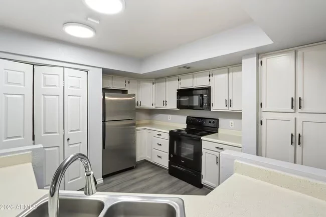 1331 W Baseline Rd Mesa, AZ 85202 photo 2