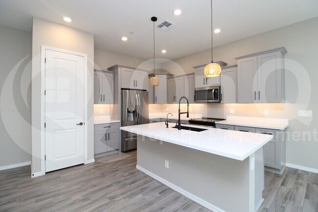 1541 E Megan St Gilbert, AZ 85295 photo 3