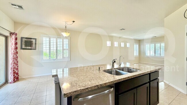 263 E Jade Dr Chandler, AZ 85286 photo 3