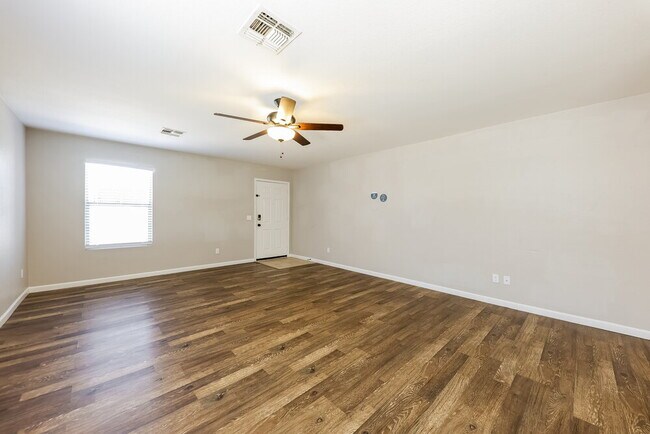 11535 W Windrose Ave El Mirage, AZ 85335 photo 3