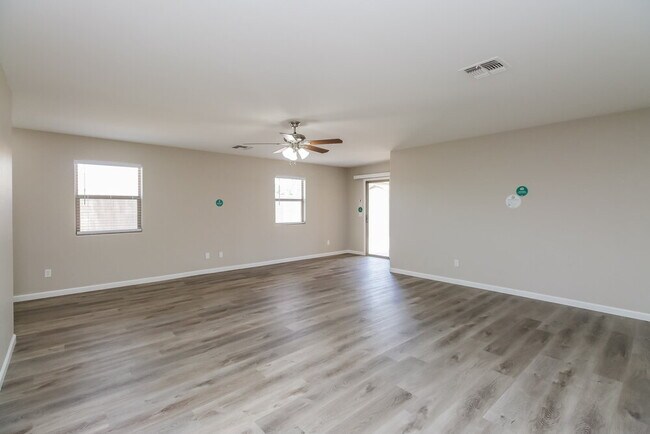 1936 E Dust Devil Dr San Tan Valley, AZ 85143 photo 4