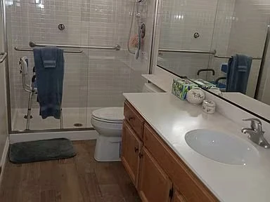 2598 Coronado Pl Vista, CA 92081 photo 2