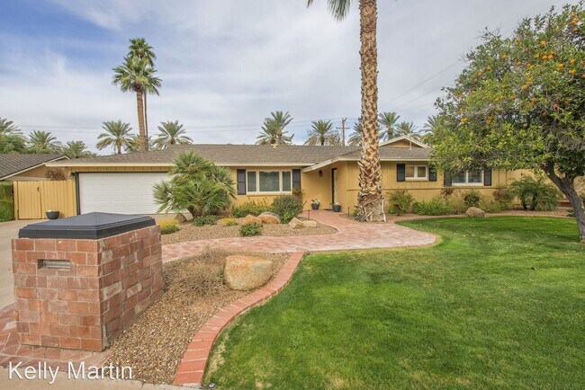 4406 N Dromedary Rd Phoenix, AZ 85018 photo 2
