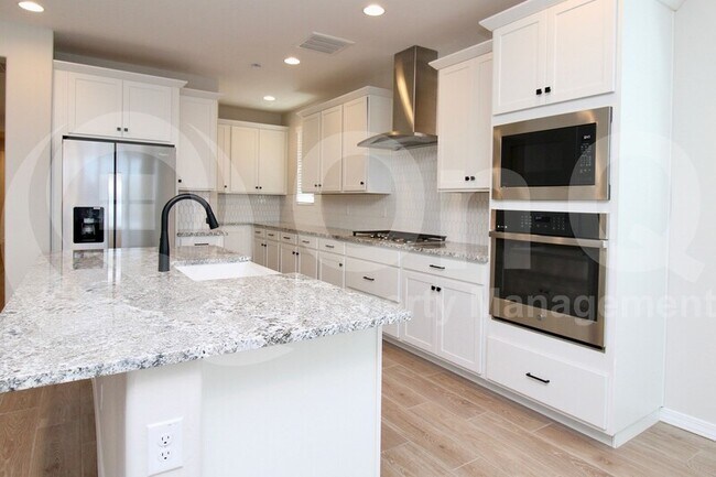 973 W Macaw Dr Queen Creek, AZ 85140 photo 4