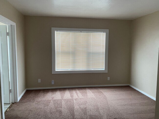 3432 38th Ave Oakland, CA 94619 photo 5