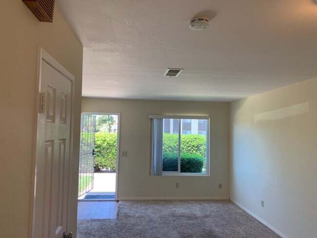 10142 Peaceful Ct Santee, CA 92071 photo 3