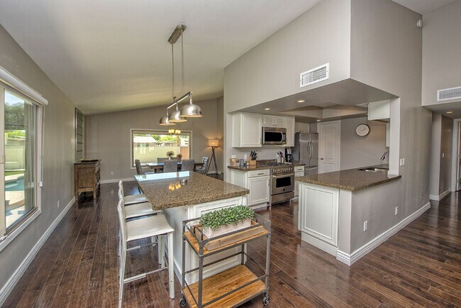 7125 N Vía De Amigos Scottsdale, AZ 85258 photo 4