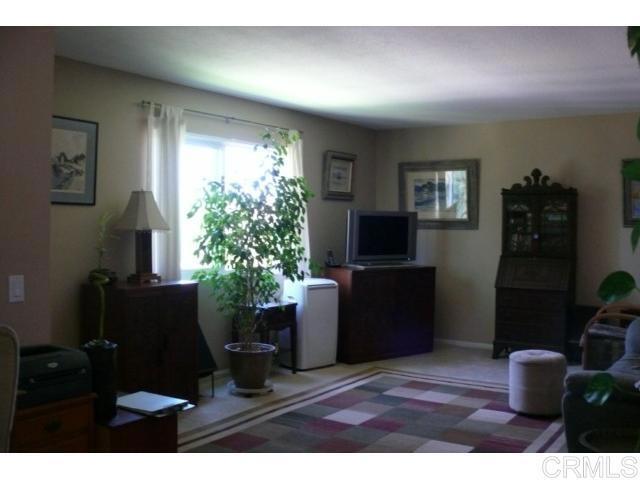 505 Calle Montecito Oceanside, CA 92057 photo 3