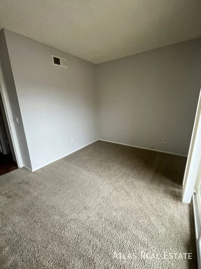 2820 E Kathleen Rd Phoenix, AZ 85032 photo 5