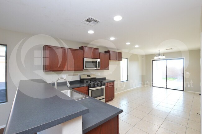 9263 E Greenway St Mesa, AZ 85207 photo 4
