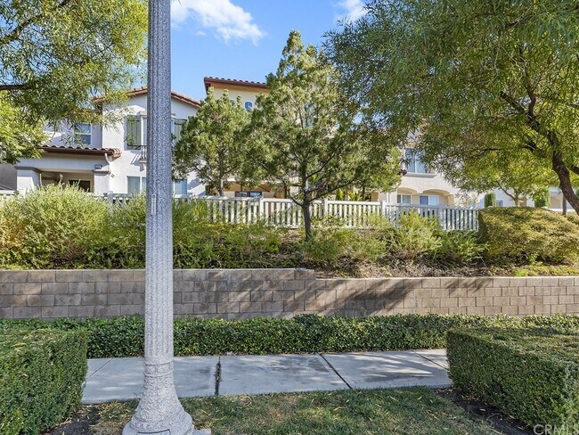 28989 Frankfort Ln Temecula, CA 92591 photo 4