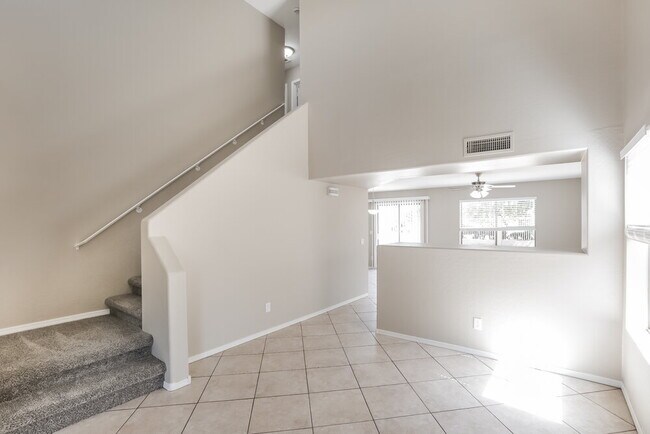 6558 W Chickasaw St Phoenix, AZ 85043 photo 5