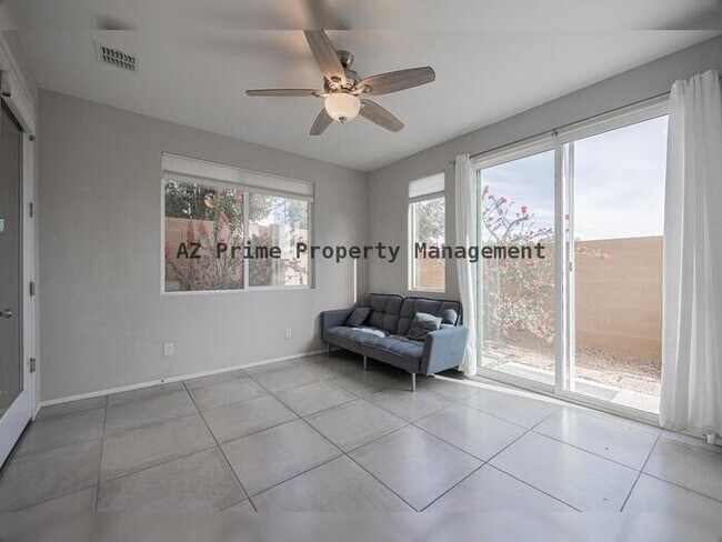 7032 W Carter Dr Tempe, AZ 85282 photo 4