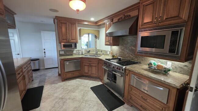 1958 Spyglass Cir Vista, CA 92081 photo 4