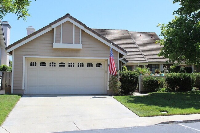 1958 Spyglass Cir Vista, CA 92081