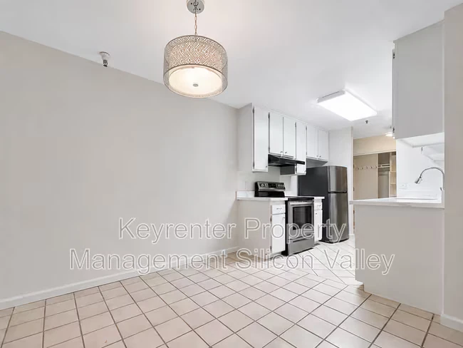 400 Ortega Ave Mountain View, CA 94040 photo 5