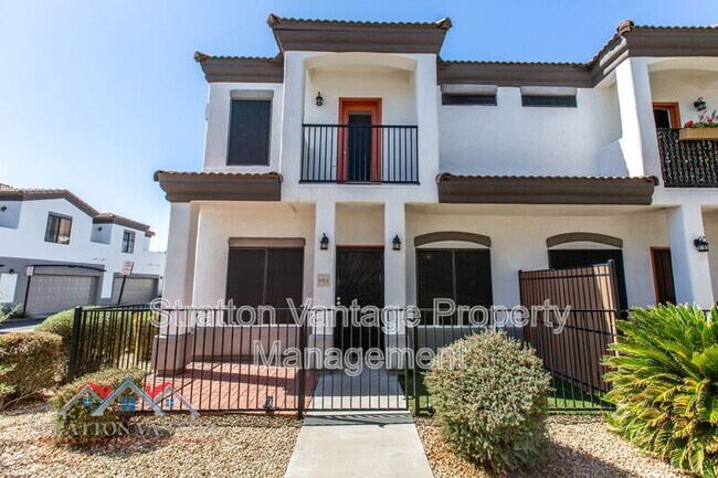 3150 E Beardsley Rd Phoenix, AZ 85050 photo 2