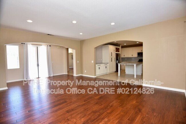 31824 Via Del Paso Winchester, CA 92596 photo 5