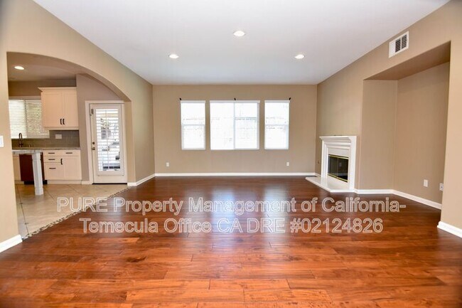 31824 Via Del Paso Winchester, CA 92596 photo 4