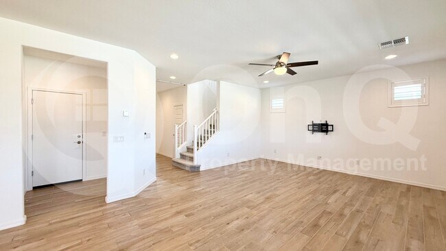 9010 W Georgia Ave Glendale, AZ 85305 photo 3