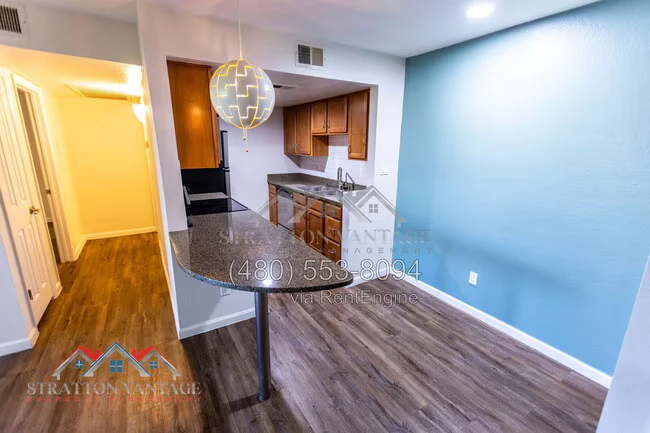 200 E Southern Ave Tempe, AZ 85282 photo 2