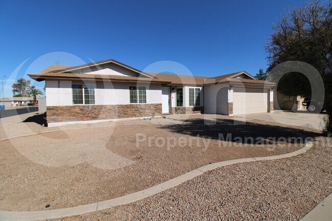 2646 E Impala Ave Mesa, AZ 85204 photo 2