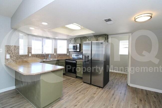 2646 E Impala Ave Mesa, AZ 85204 photo 5
