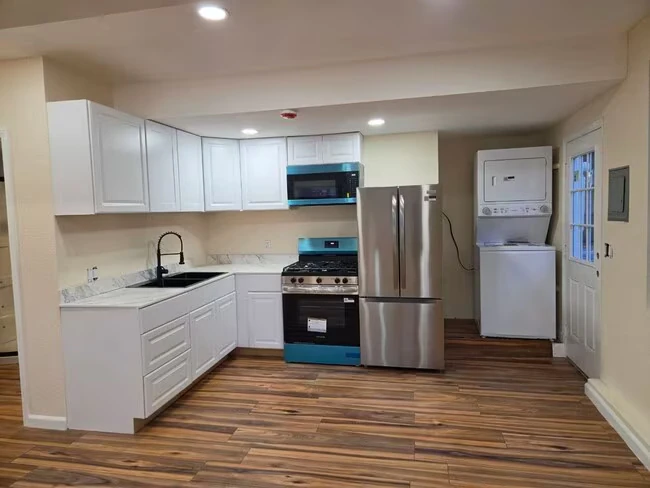 3430 Corte Viejo Carlsbad, CA 92009 photo 2