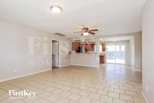 2907 E Michelle Dr Phoenix, AZ 85032 photo 2