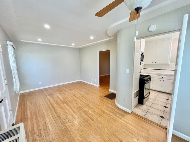4664 North Ave San Diego, CA 92116 photo 5