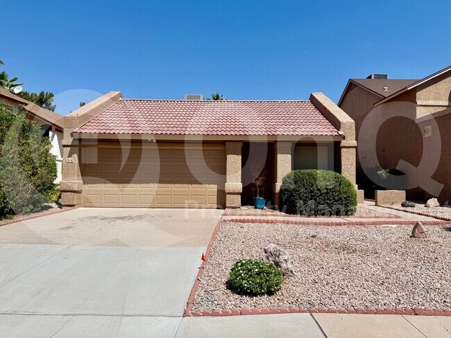 1314 W Manor St Chandler, AZ 85224 photo 2