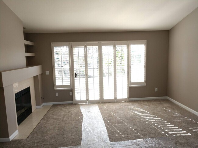 11332 Portobelo Dr San Diego, CA 92124 photo 2