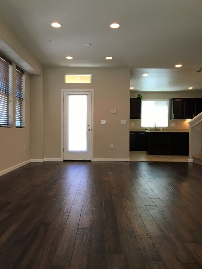 2748 Pismo Terrace Fremont, CA 94538 photo 5
