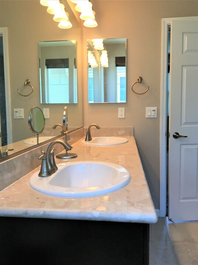 2748 Pismo Terrace Fremont, CA 94538 photo 2
