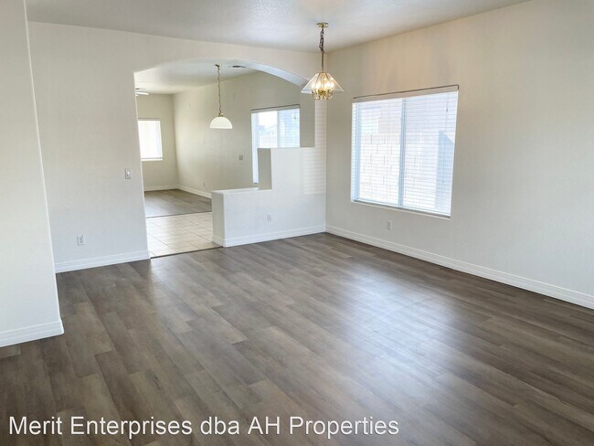 12383 W Sherman St Avondale, AZ 85323 photo 4