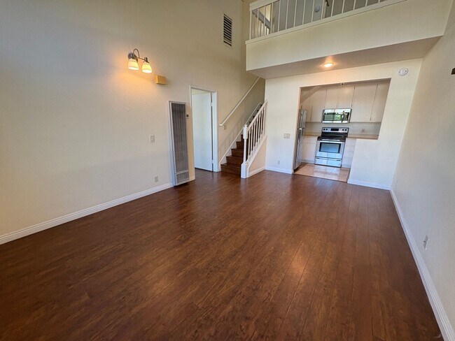 4050 Porte La Paz San Diego, CA 92122 photo 4